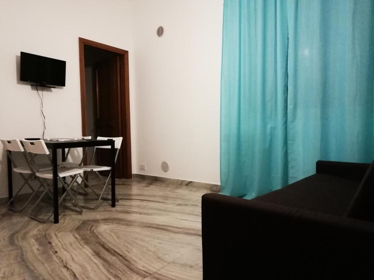 Thomas'S Home - Appartamento A Comiso Kültér fotó